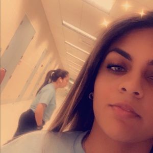 Meet your Posher, Ramona